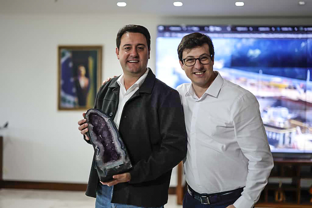 Imagem da Noticia: Prefeito Álvaro visita Governador Ratinho Junior e apresenta potencial turístico e econômico de Chopinzinho