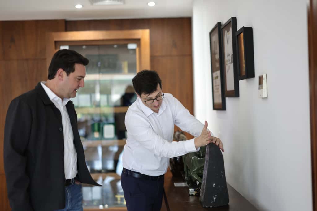 Prefeito Álvaro visita Governador Ratinho Junior e apresenta potencial turístico e econômico de Chopinzinho