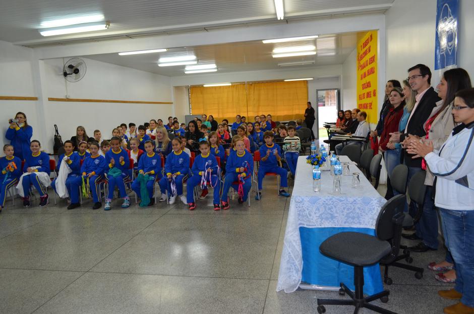 AABB Comunidade renova convênio com Escola de Excelência para os próximos quatro anos