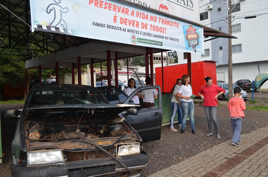 Secretaria de Saúde faz ação do Movimento Maio Amarelo