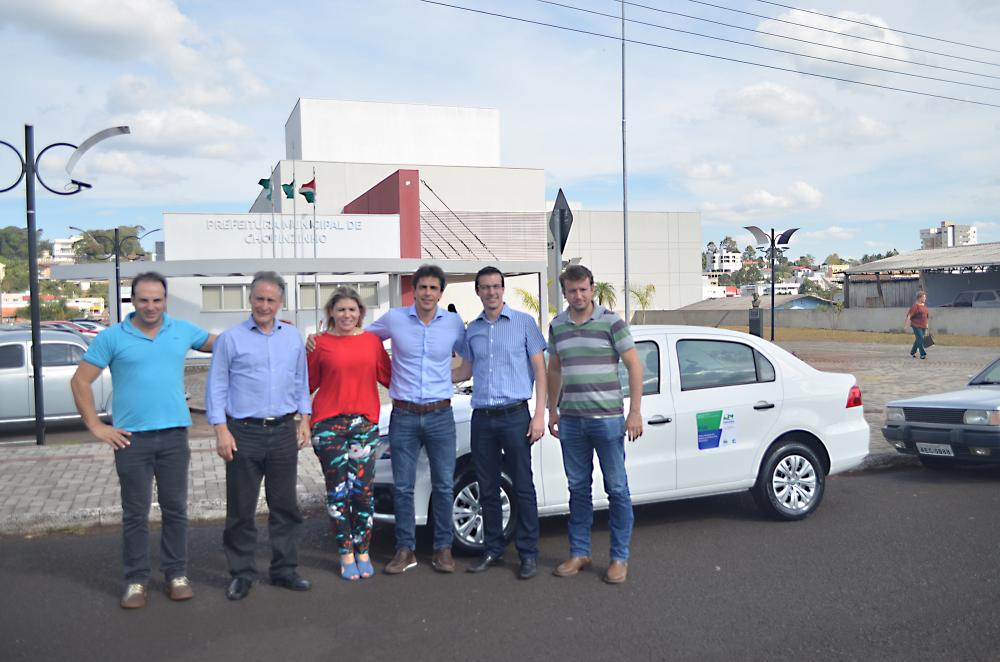 Chopinzinho recebe novo veículo para utilização na Saúde