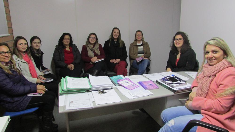 Secretaria de Assistência Social faz parceria com NUMAPE, para trazer palestras de violência contra mulher