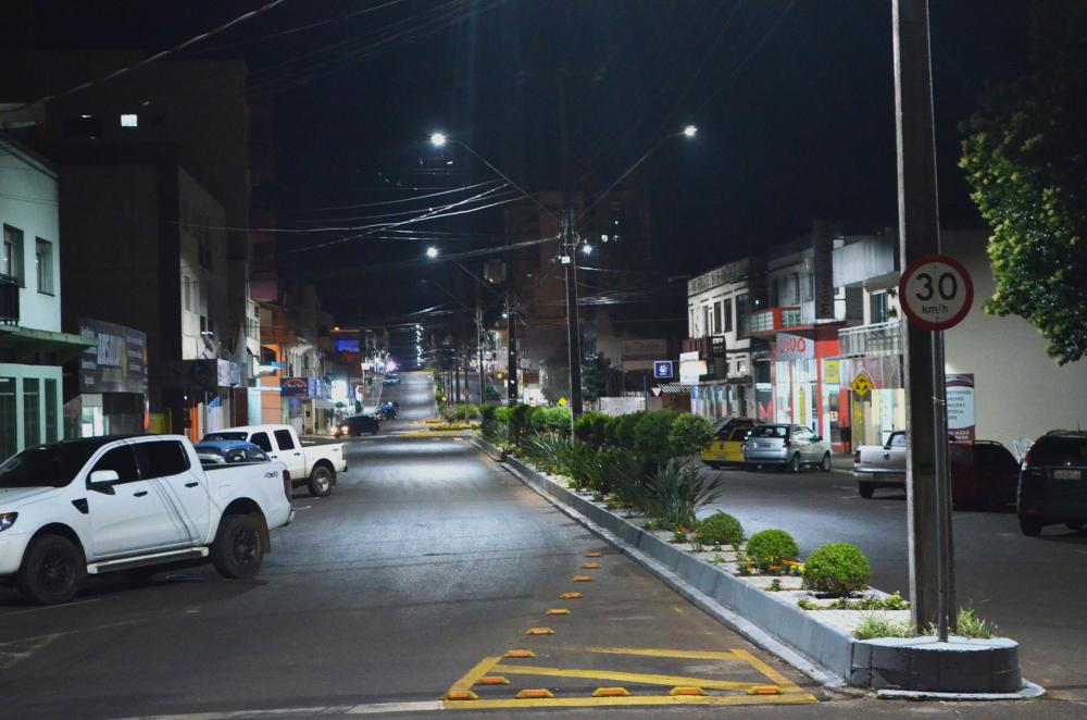 Prefeitura fará substituição de lâmpadas na área central e ampliação da rede de iluminação